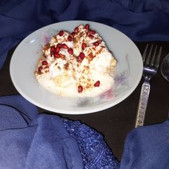 A picture of Dahi vada.