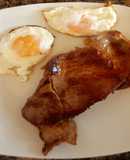 Churrasco de cuadril con huevo frito