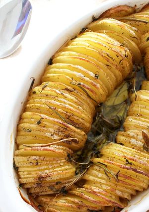Foto de "Batatouille" com ervas aromáticas
