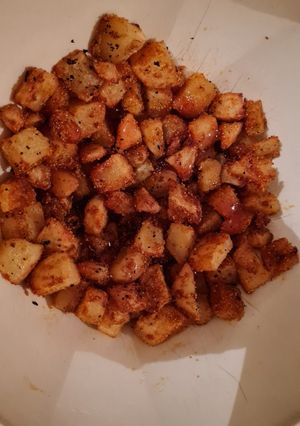 Una foto de Papas en cubos con salsa agridulce, re facil y riquísimas