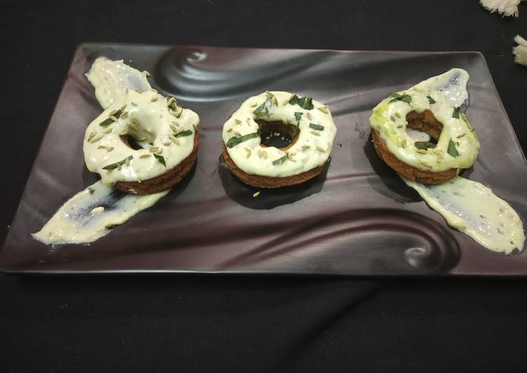 Recipe of Super Quick Homemade Atta Spinach doughnut with Paan Rabdi dip