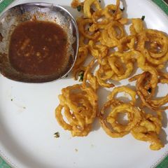A picture of Simple kanda bhajiya.