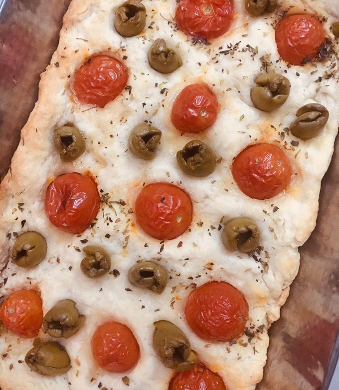 Una foto de 🍕FOCACCIA🍕CON HARINA LEUDANTE 🍕😋🫒🤗