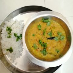 A picture of Daal tadka.