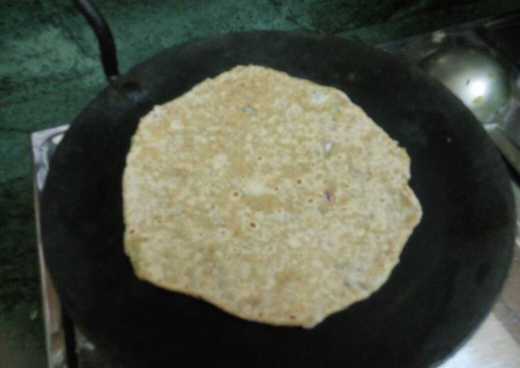 Aata pyaaj besan ki missi roti