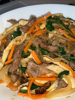 Hình của món Japchae.