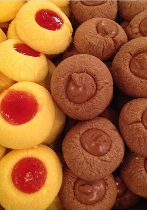 صورة لوصفة الغريبة بالشوكولاته وبالمربي