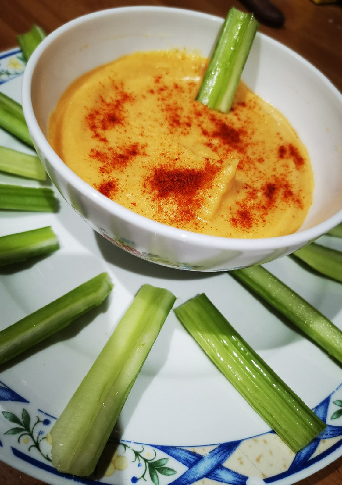 Una foto de Hummus de zanahoria gluten free