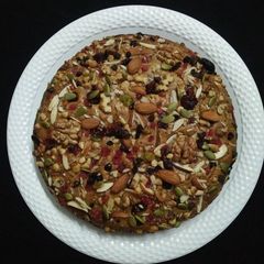 A picture of Christmas cake.
