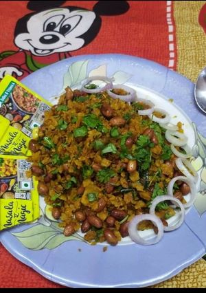 लेफ्ट ओवर रोटी पोहा (Left Over Roti Poha recipe in Hindi) रेसिपी मुख्य फोटो