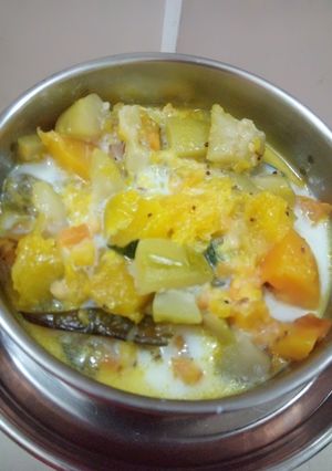 A picture of Bhajja Khira santula.