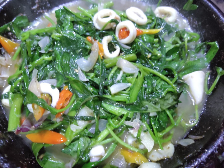 Bagaimana Membuat Cah Kangkung Cumi yang Enak Banget