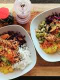 Poke bowl con salmón rosado