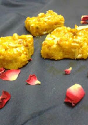 A picture of Lauki ki barfi.