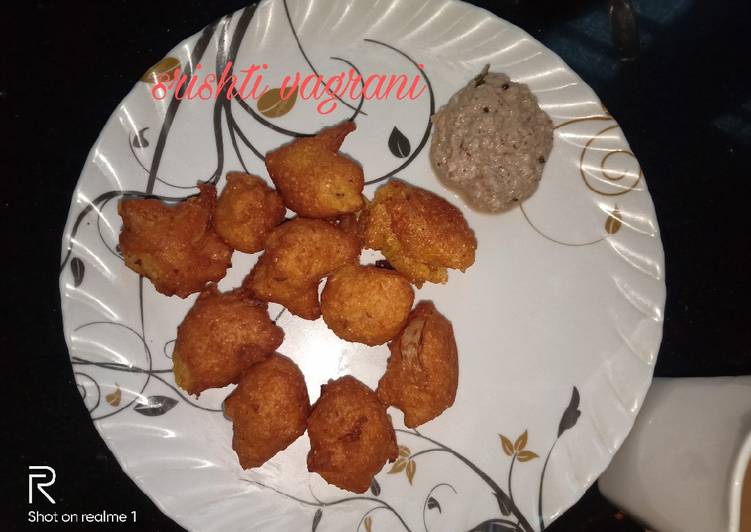 Leftover Moong dal Pakoda