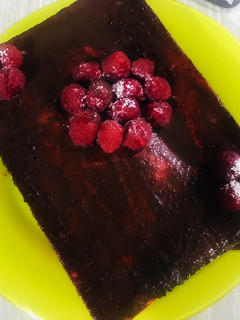 Una foto de Pastel rojo