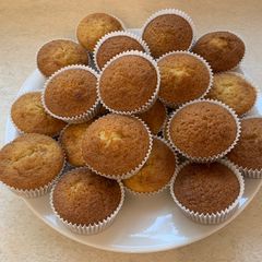 A picture of Vanilla cupcakes.