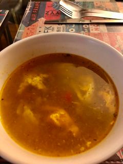 Una foto de Sopa de huesos de pollo
