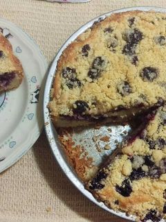 A picture of Blueberry Crumb Cake.