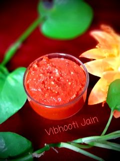 लाल मिर्च की चटनी/ठेचा (Lal mirch ki chutney /thecha recipe in Hindi) रेसिपी मुख्य फोटो