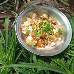A picture of Aloo Chaat.