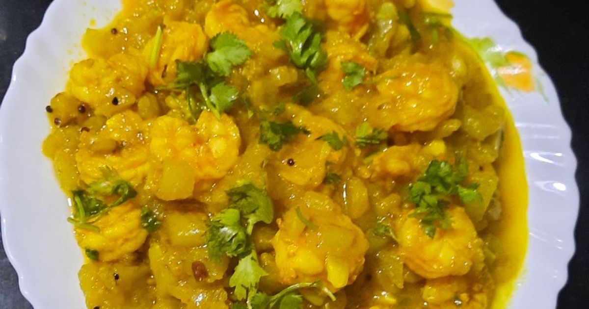 Moskvada davomi bilan erotik massaj Biz yalangoch dumbalarni chizamiz