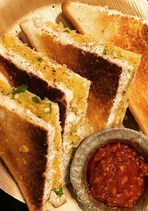 A picture of Aloo Wala sandwich.