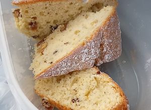 Foto di Torta soffice uvetta & Noci🥧😋🍇