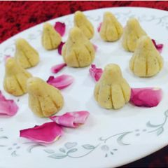 A picture of 2 Minutes Peda Modak.