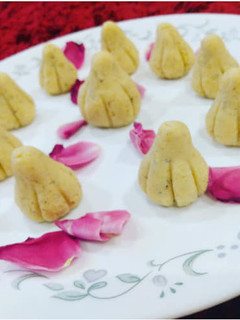 A picture of 2 Minutes Peda Modak.
