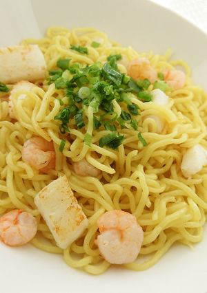 A picture of Seafood Mix Salt Yakisoba.