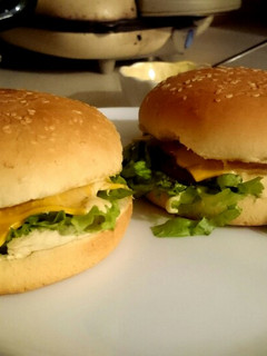 A picture of Michigan Burger w/ Michigan Lake Sauce.