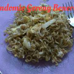 A picture of Indomie Goreng Beneran.