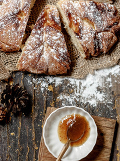 Una foto de Brioche navideño