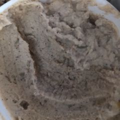 A picture of Hummus.
