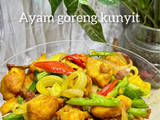 Ayam goreng kunyit
