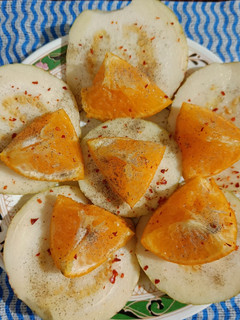 A picture of Guava kinu salad.