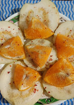 A picture of Guava kinu salad.