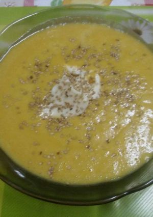 Una foto de Sopa crema de calabaza en máquina