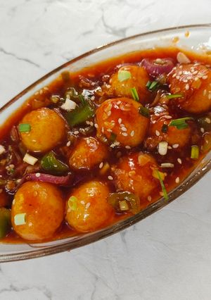 A picture of Chilli Garlic Potato Bites.