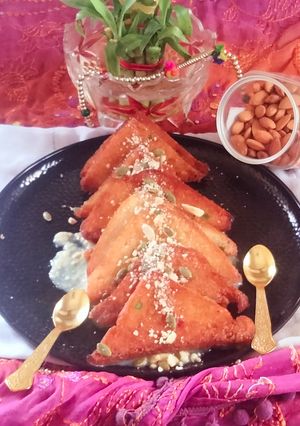 A picture of Shahi tukra with rabdi 😋😋😋😋.