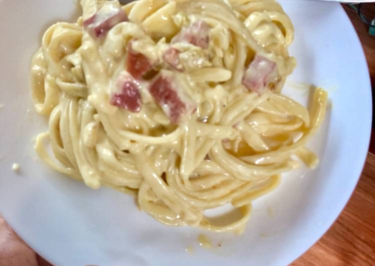 Cara Gampang Membuat Fettuccine Carbonara Kapanlagi yang Bikin Ngiler