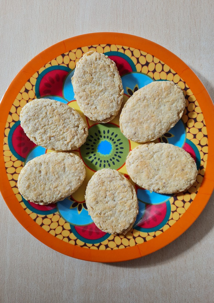Una foto de Biscochitos de queso y avena 🧀 para el mate🧉