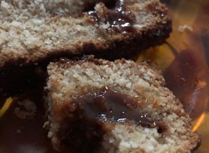 Una foto de Budín de coco y dulce de leche sin gluten