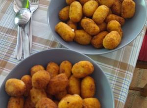 Una foto de Croquetas de jamón y queso