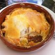 Bacalao y langostinos en cazuela, con mahonesa al pil pil
