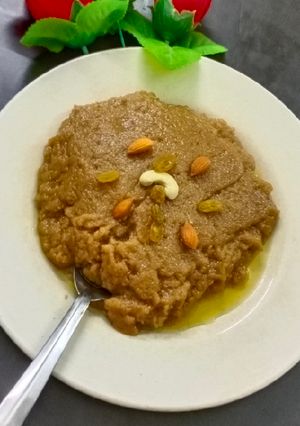 શીરો(Shiro Recipe in Gujarati) રેસીપી મુખ્ય ફોટો