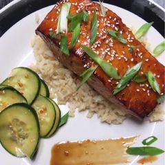 A picture of Sake Teriyaki Salmon.