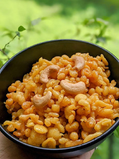 A picture of Meethi boondi.