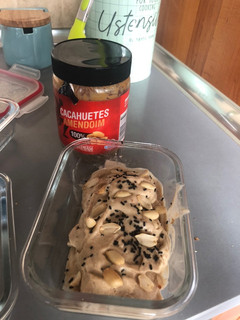 Una foto de Helado de crema de cacahuete y plátano